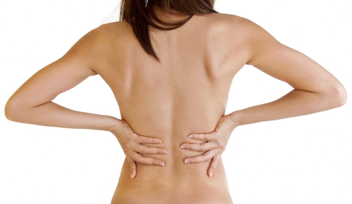 Nella seconda fase dell'osteocondrosi toracica appare il mal di schiena